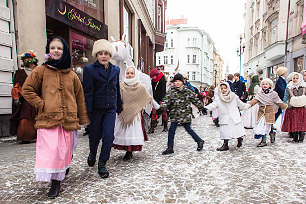 únor: Masopustní průvod v centru Ostravy