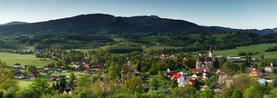 květen
