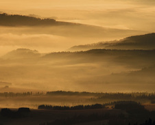 duben / květen: Pohled z Pilska © Foto: Bogdan Kaleta