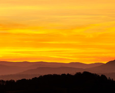 říjen: Svítání nad Těšínem © Foto: Bogdan Kaleta