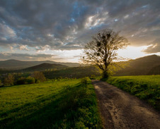 duben: Nad Nýdkem © Foto: René Kajfosz