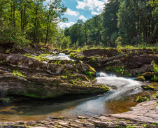 červenec / srpen: Peřeje na řece Ostravici © Foto: Petr Pazdírek