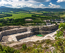 červenec: Lom Kotouč, Štramberk © Foto: Petr Pazdírek