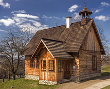 listopad: Škola ve Valašské dědině © Foto: Petr Pazdírek