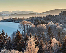 leden / únor: Ranní mrazivý pohled k sousedům, Dějovka © Foto: Bogdan Kaleta