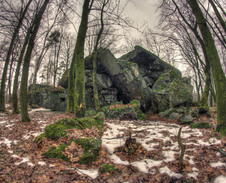 únor / březen: Trosky bunkru MO-S 17 Štipky, Darkovičky © Foto: Marek Mantič