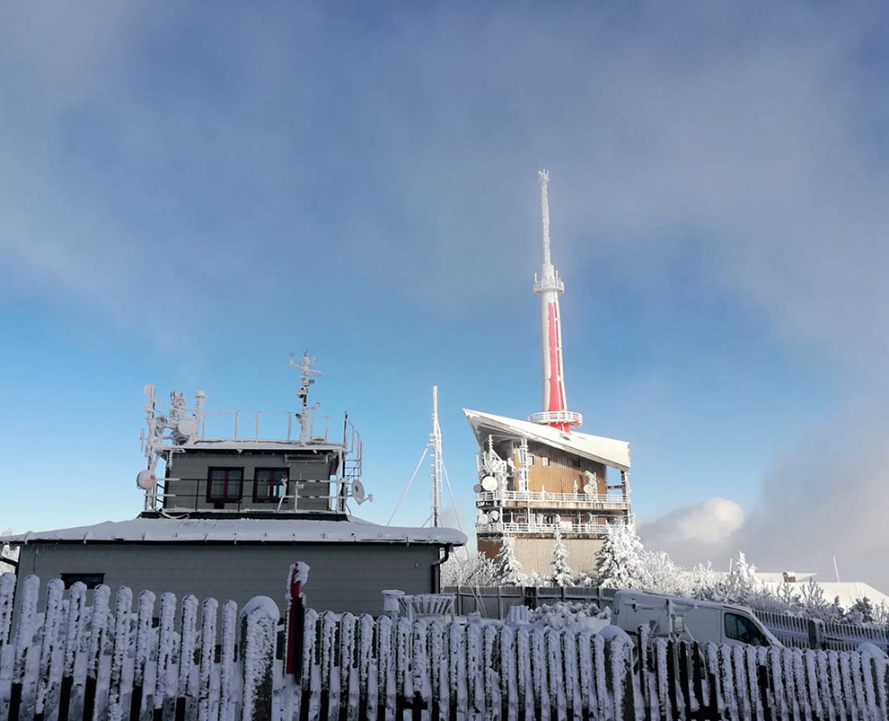 prosinec 2018 / leden 2019: Meteorologická stanice a vysílač na Lysé hoře © Foto: Markéta Tomášková