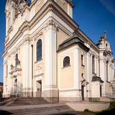 listopad: Kostel Panny Marie královny Mariánské Hory